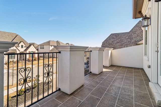 1772 Coopers Hawk Drive, Arlington, TX 76005