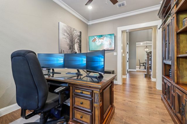 1772 Coopers Hawk Drive, Arlington, TX 76005