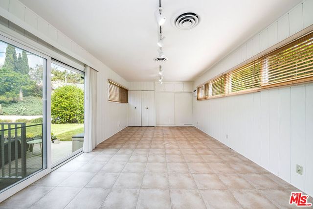 11889 Tiara Street, Valley Village, CA 91607