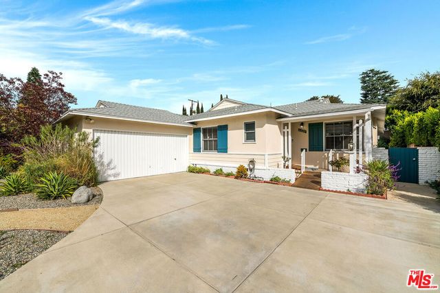 11889 Tiara Street, Valley Village, CA 91607