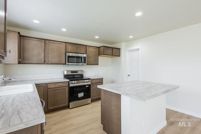 6644 S Nordean Ave, Meridian, ID 83642