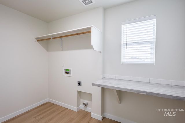 6644 S Nordean Ave, Meridian, ID 83642