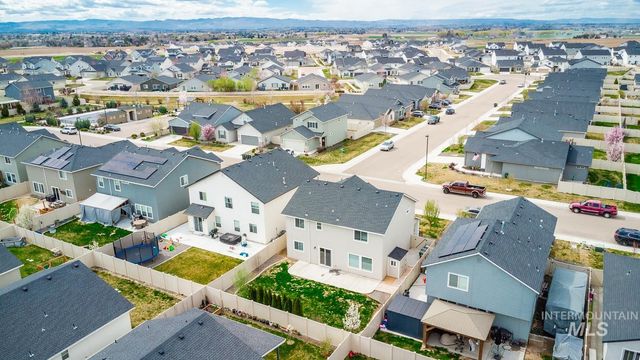 6644 S Nordean Ave, Meridian, ID 83642