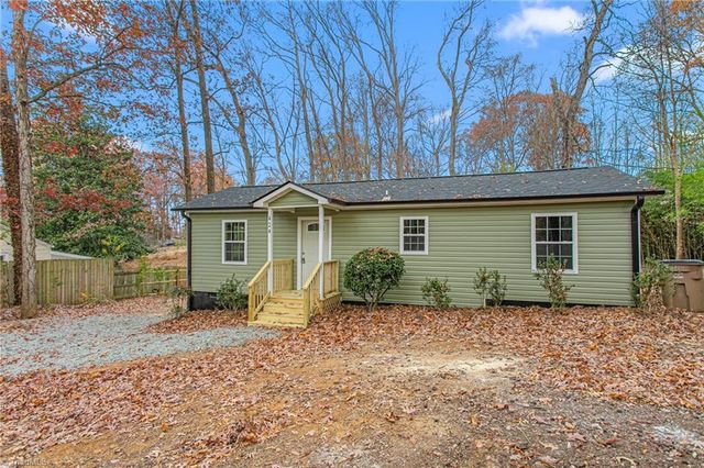 424 Rocky Knoll Road, Greensboro, NC 27406