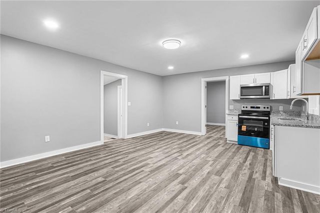 424 Rocky Knoll Road, Greensboro, NC 27406