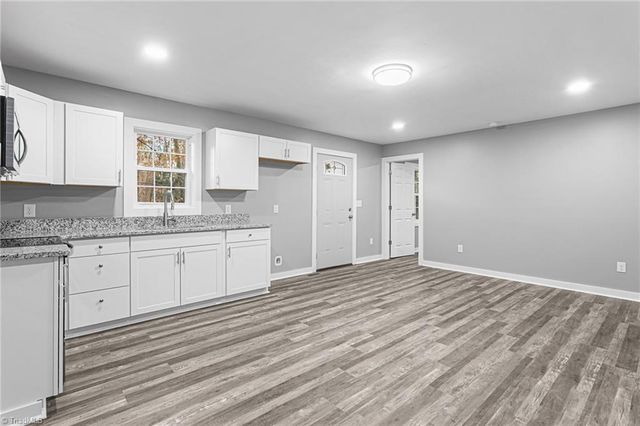 424 Rocky Knoll Road, Greensboro, NC 27406