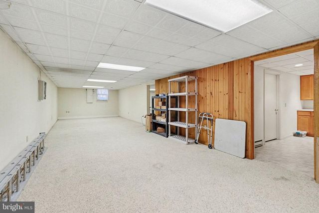 21 DAWN AVE, Akron, PA 17501