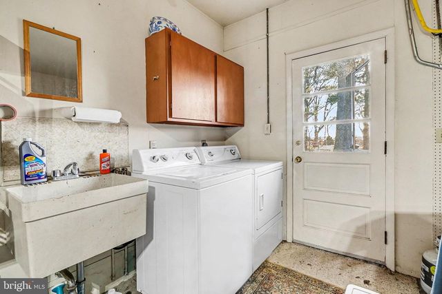 21 DAWN AVE, Akron, PA 17501