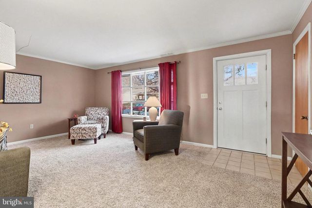 21 DAWN AVE, Akron, PA 17501