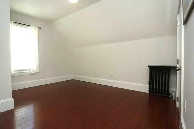 48 School St, Groveland, MA 01834
