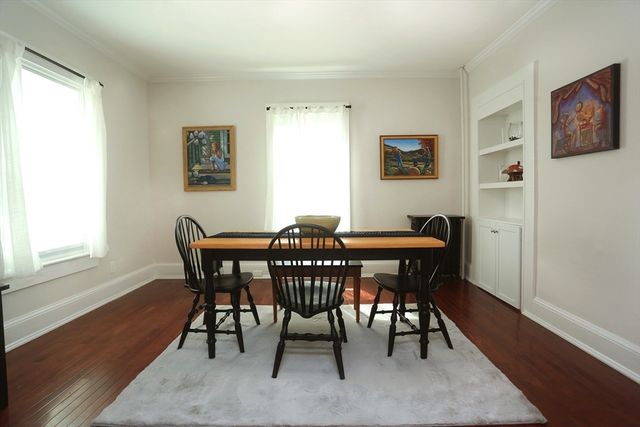 48 School St, Groveland, MA 01834