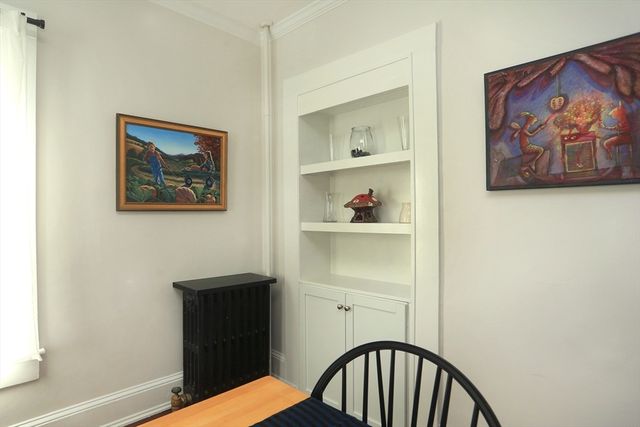 48 School St, Groveland, MA 01834