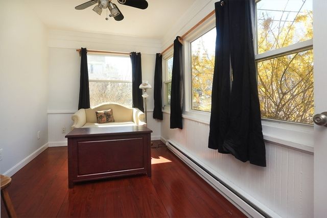 48 School St, Groveland, MA 01834