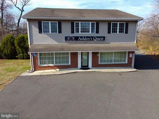 33 KUSER ROAD, Hamilton, NJ 08619
