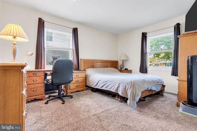28 NORMAN LN, Willingboro, NJ 08046