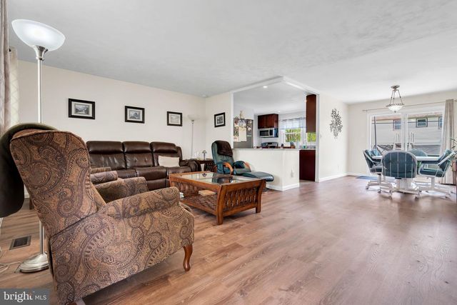 28 NORMAN LN, Willingboro, NJ 08046
