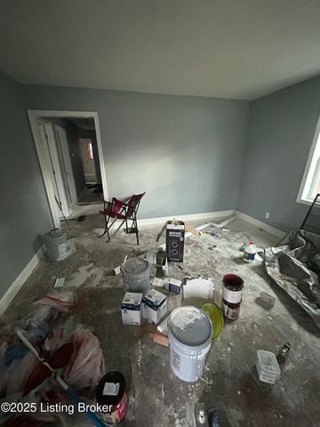 631 S 37th St, Louisville, KY 40211