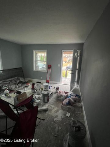 631 S 37th St, Louisville, KY 40211