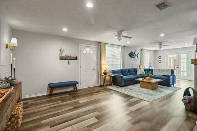 1503 W 5th Street, Freeport, TX 77541