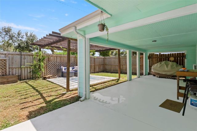 1503 W 5th Street, Freeport, TX 77541