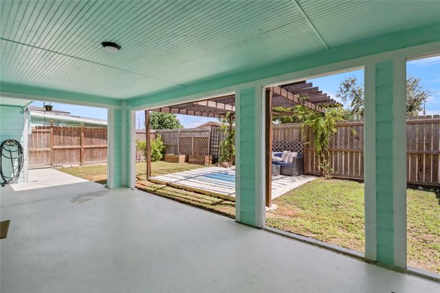 1503 W 5th Street, Freeport, TX 77541