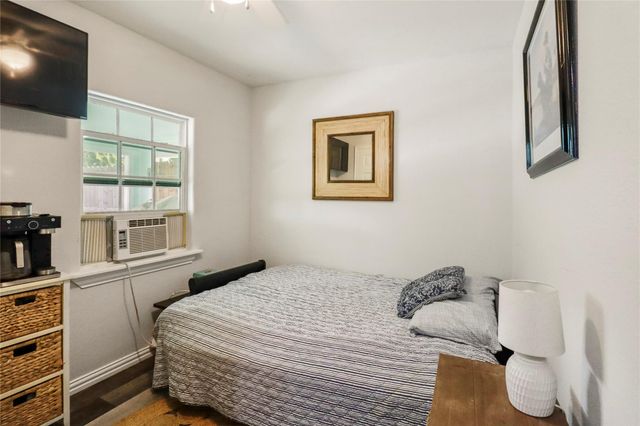 1503 W 5th Street, Freeport, TX 77541