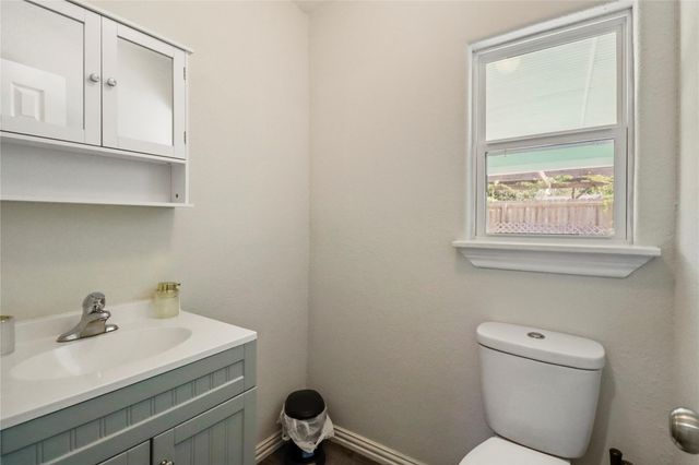 1503 W 5th Street, Freeport, TX 77541