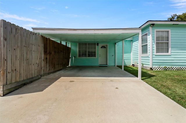 1503 W 5th Street, Freeport, TX 77541