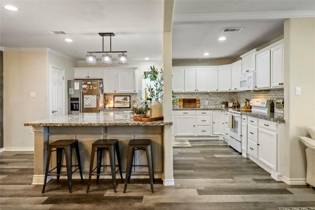 1503 W 5th Street, Freeport, TX 77541