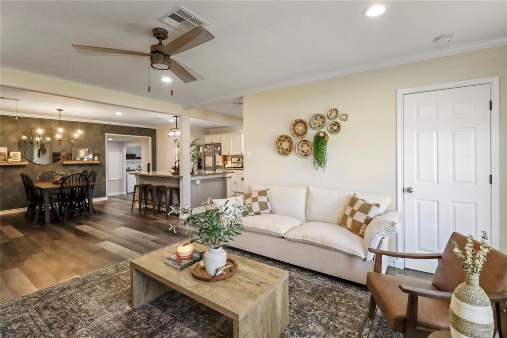 1503 W 5th Street, Freeport, TX 77541