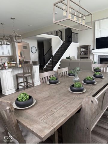 5732 Lake Bend Court, Bargersville, IN 46106