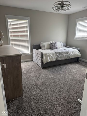 5732 Lake Bend Court, Bargersville, IN 46106