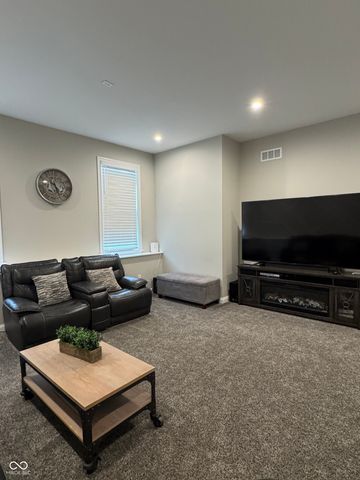 5732 Lake Bend Court, Bargersville, IN 46106