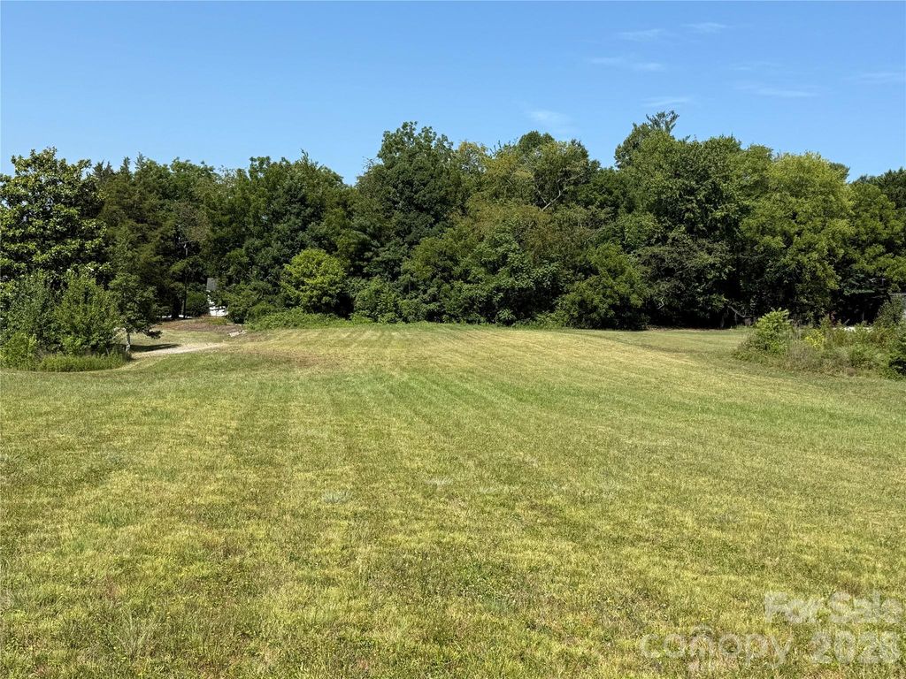 502 Central Street, Hudson, NC 28638