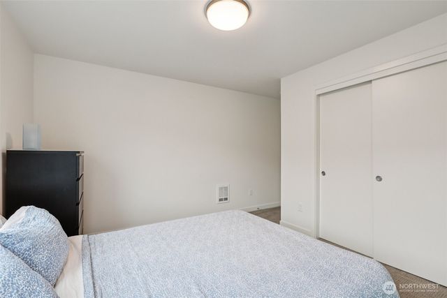 32742 Hemlock Avenue SE, Black Diamond, WA 98010