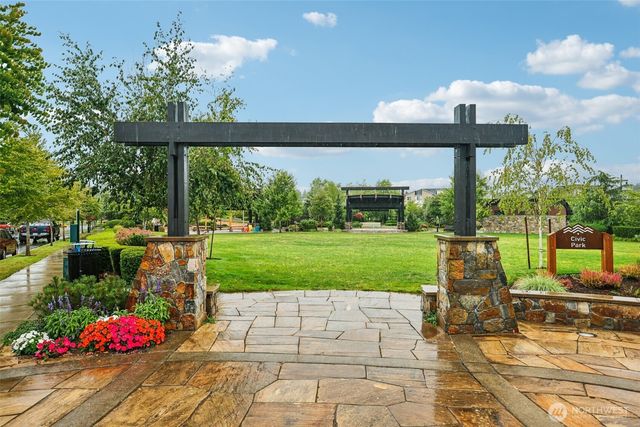 32742 Hemlock Avenue SE, Black Diamond, WA 98010