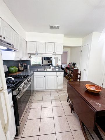 902 Austin Highlands BLVD, Austin, TX 78745