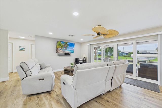 132 CONCORD DRIVE NE, Port Charlotte, FL 33952