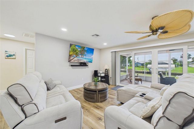 132 CONCORD DRIVE NE, Port Charlotte, FL 33952