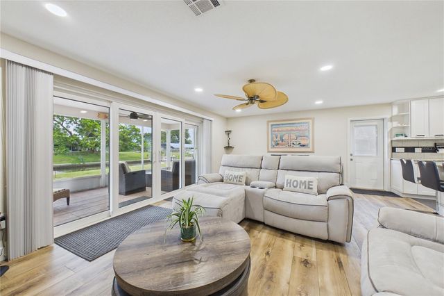 132 CONCORD DRIVE NE, Port Charlotte, FL 33952