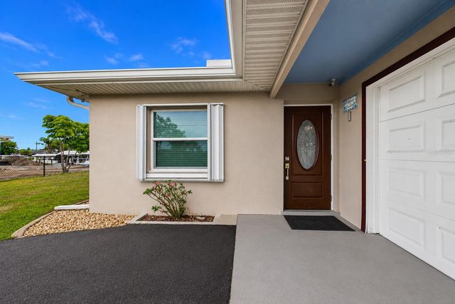 132 CONCORD DRIVE NE, Port Charlotte, FL 33952