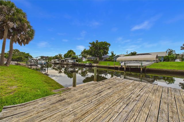 132 CONCORD DRIVE NE, Port Charlotte, FL 33952
