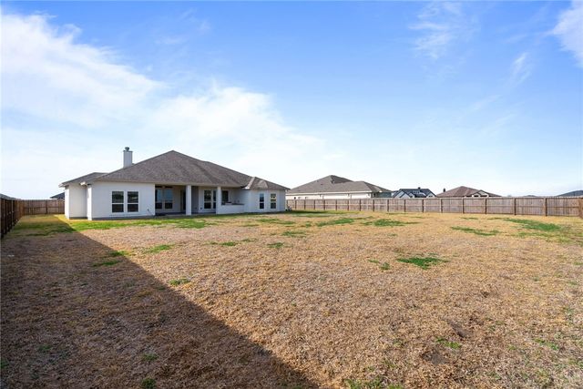2410 Hedrick Dr, Corpus Christi, TX 78415