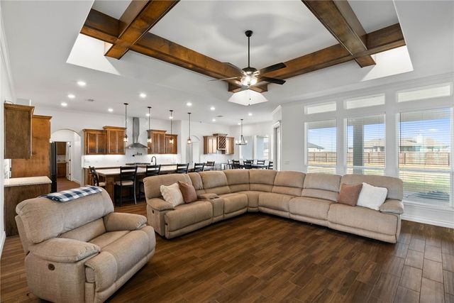 2410 Hedrick Dr, Corpus Christi, TX 78415