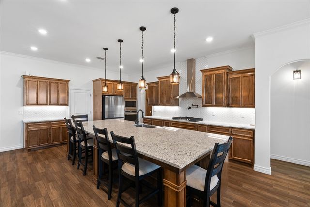 2410 Hedrick Dr, Corpus Christi, TX 78415