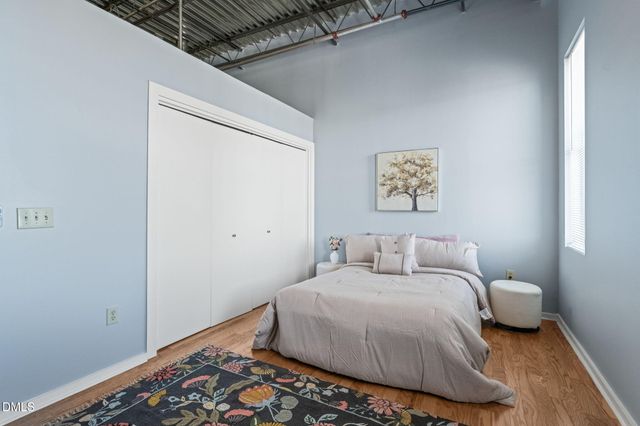 700 Market Street Unit 215, Chapel Hill, NC 27516