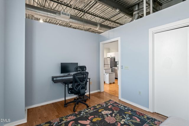 700 Market Street Unit 215, Chapel Hill, NC 27516