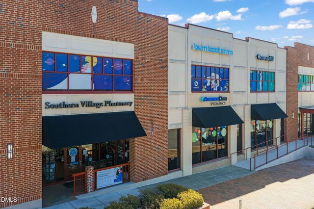 700 Market Street Unit 215, Chapel Hill, NC 27516