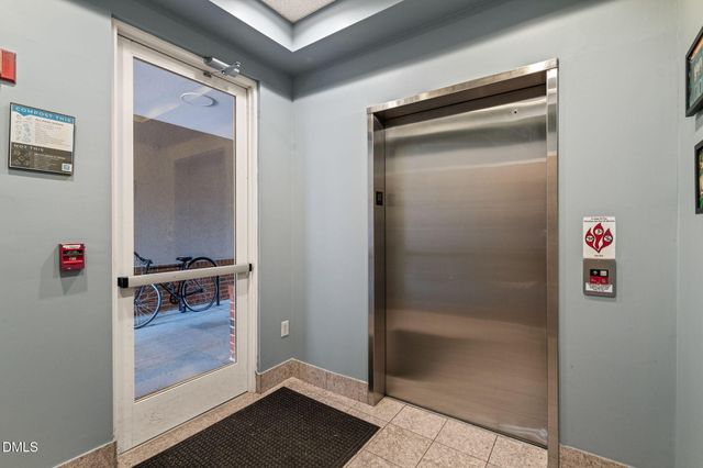 700 Market Street Unit 215, Chapel Hill, NC 27516