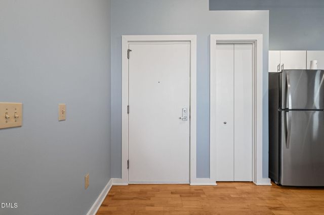 700 Market Street Unit 215, Chapel Hill, NC 27516